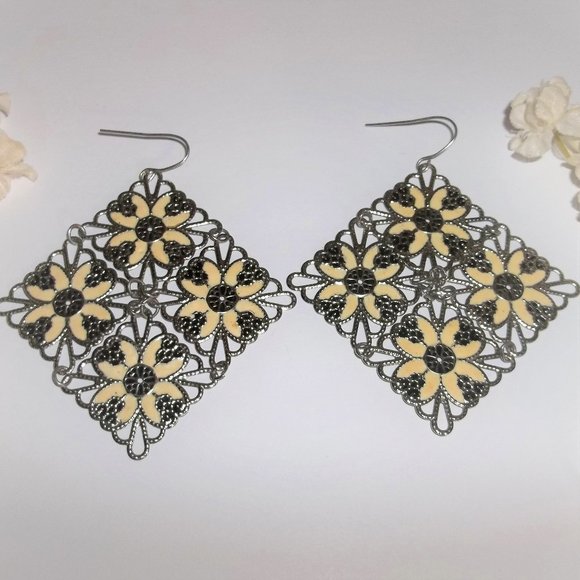 Statement Earrings Silver and Yellow Flower Floral Boho Style Jewelry Drop A340 - Picture 4 of 7